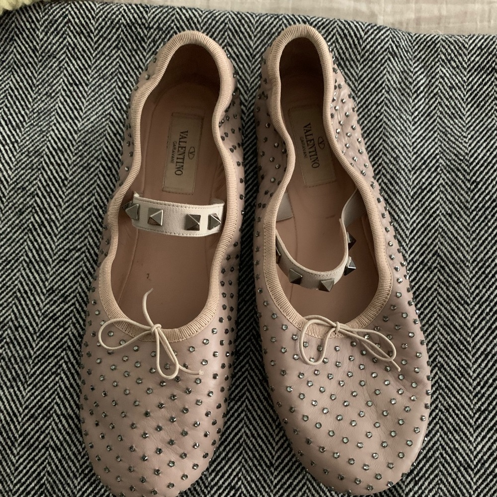 Valentino flats